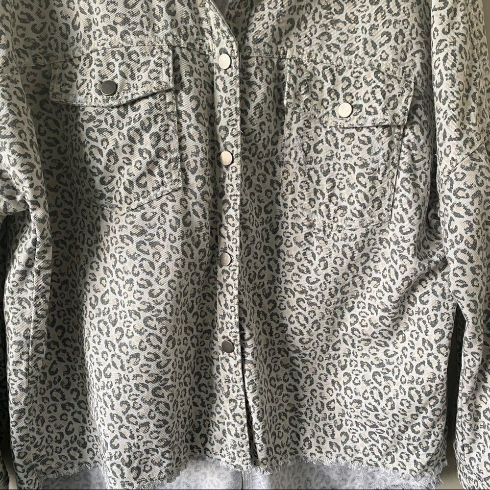 ZARA-OVERSIZED Animal Print Button Down Denim Top (Size:Small) - Picture 6 of 8